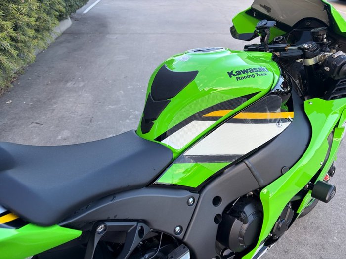 2025 Kawasaki NINJA ZX-10R Green