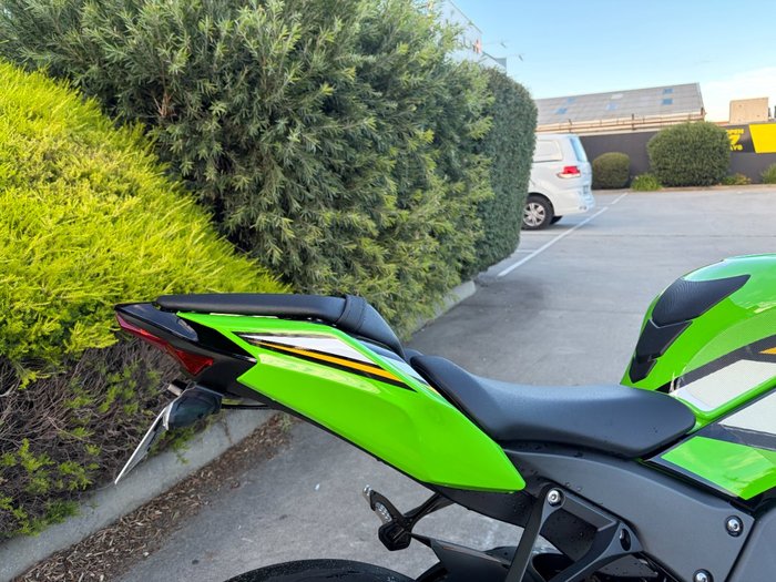 2025 Kawasaki NINJA ZX-10R Green