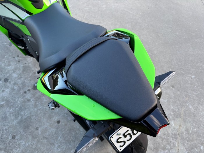 2025 Kawasaki NINJA ZX-10R Green