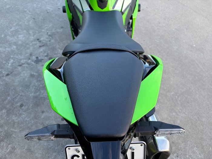 2025 Kawasaki NINJA ZX-10R Green
