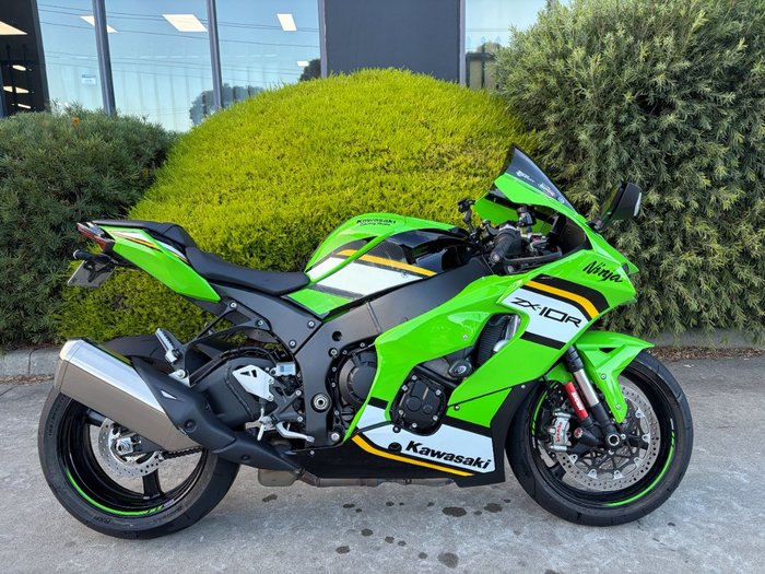 2025 Kawasaki NINJA ZX-10R Green