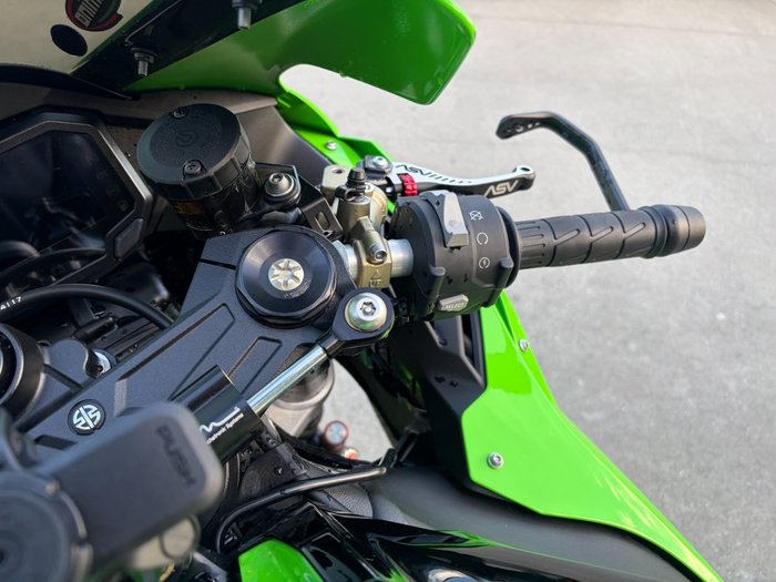 2025 Kawasaki NINJA ZX-10R Green