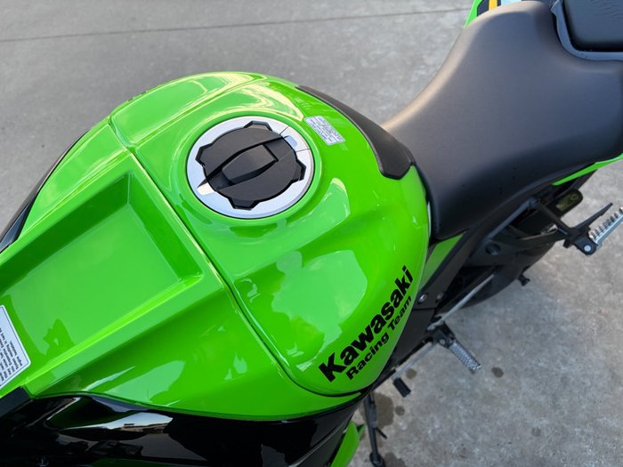 2025 Kawasaki NINJA ZX-10R Green