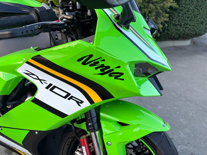 2025 Kawasaki NINJA ZX-10R Green