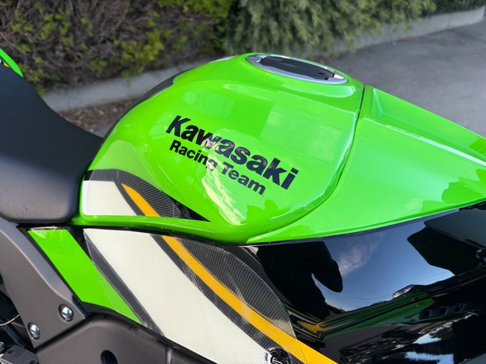 2025 Kawasaki NINJA ZX-10R Green
