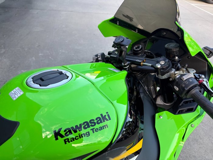 2025 Kawasaki NINJA ZX-10R Green