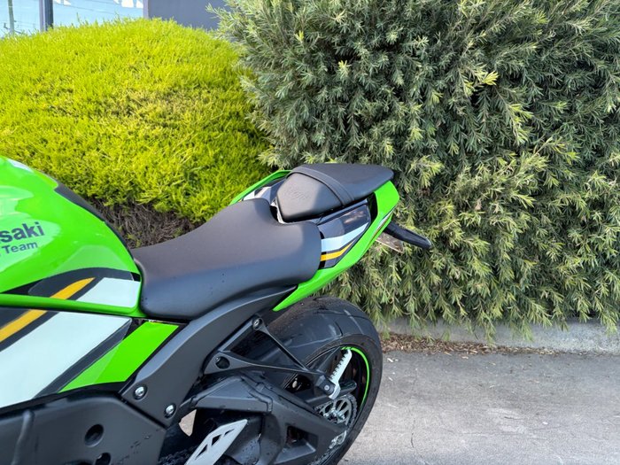 2025 Kawasaki NINJA ZX-10R Green