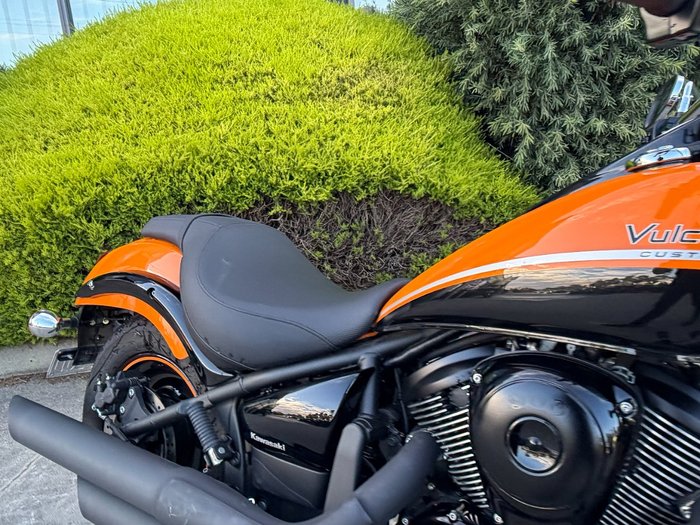 2021 Kawasaki VULCAN 900 (VN900) CLASSIC Orange