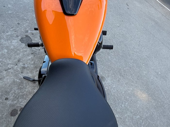 2021 Kawasaki VULCAN 900 (VN900) CLASSIC Orange