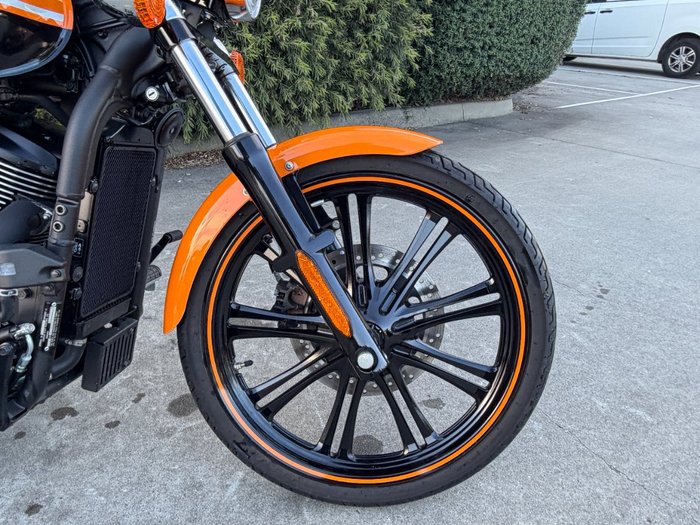 2021 Kawasaki VULCAN 900 (VN900) CLASSIC Orange