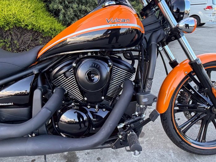 2021 Kawasaki VULCAN 900 (VN900) CLASSIC Orange