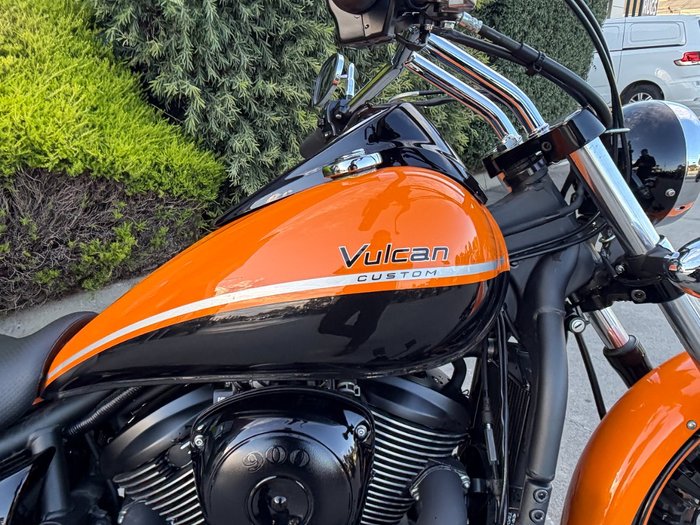2021 Kawasaki VULCAN 900 (VN900) CLASSIC Orange