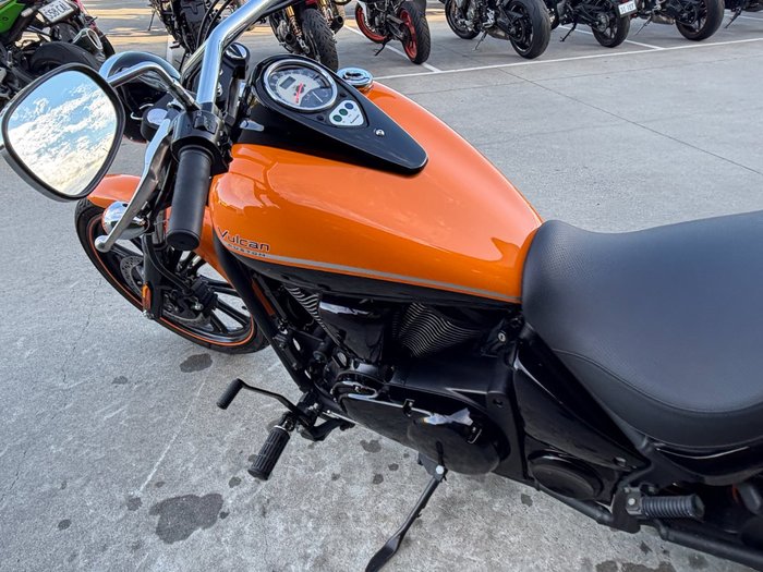 2021 Kawasaki VULCAN 900 (VN900) CLASSIC Orange