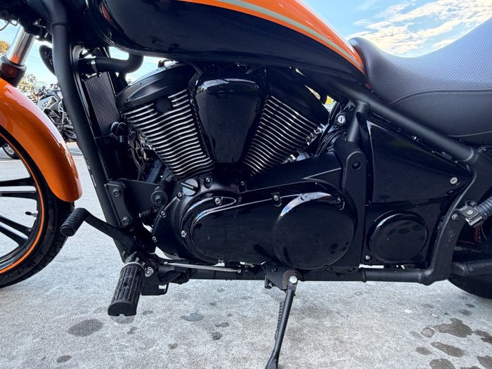 2021 Kawasaki VULCAN 900 (VN900) CLASSIC Orange