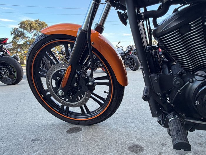 2021 Kawasaki VULCAN 900 (VN900) CLASSIC Orange