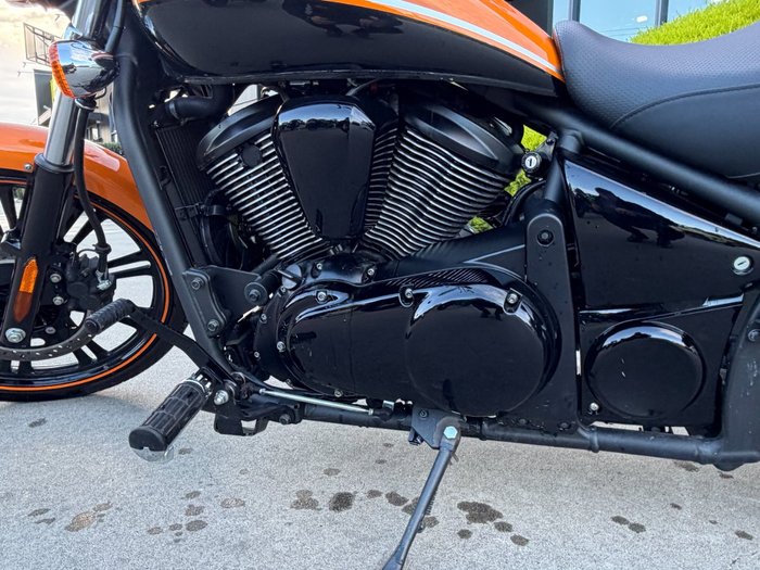 2021 Kawasaki VULCAN 900 (VN900) CLASSIC Orange