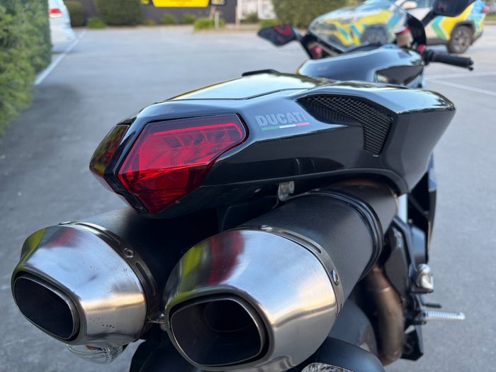 2009 DUCATI 1198 S Black