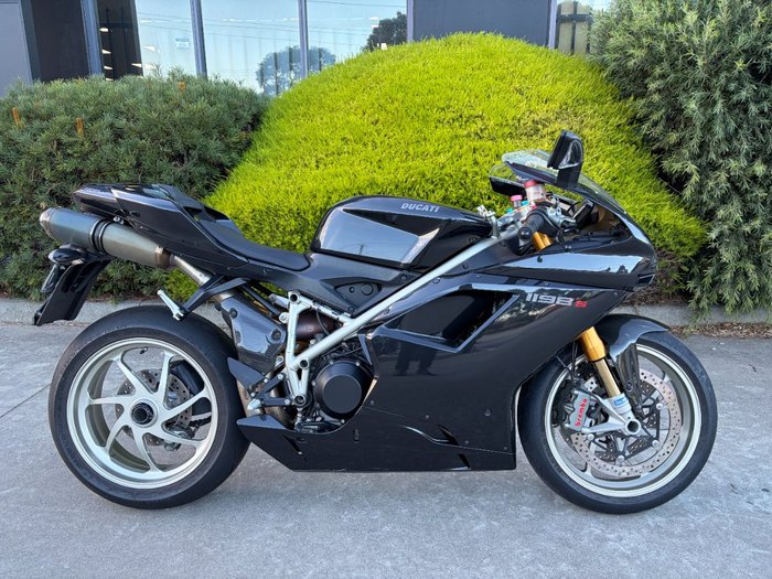 DUCATI 1198 S