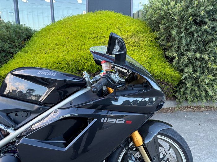 2009 DUCATI 1198 S