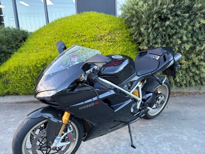 2009 DUCATI 1198 S Black