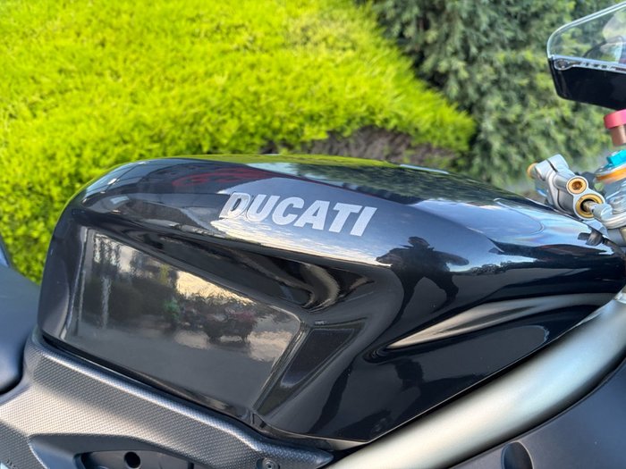 2009 DUCATI 1198 S Black