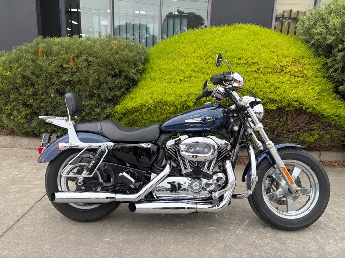 2012 HARLEY-DAVIDSON XL1200C 1200 CUSTOM Blue