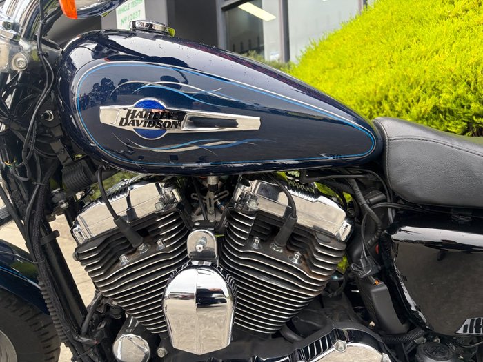 2012 HARLEY-DAVIDSON XL1200C 1200 CUSTOM Blue