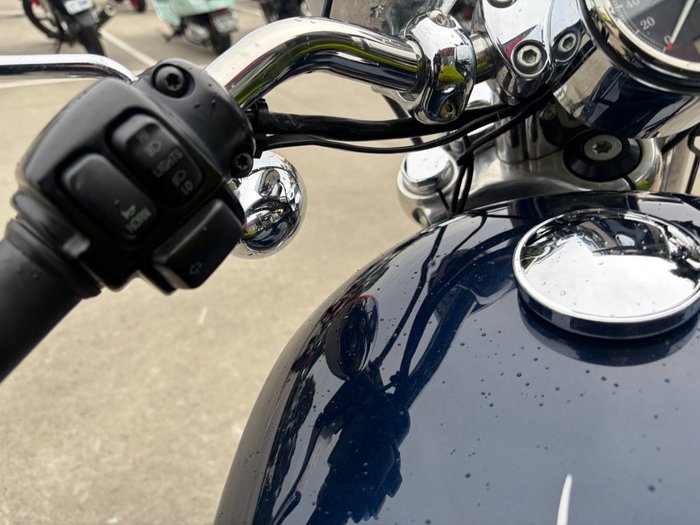 2012 HARLEY-DAVIDSON XL1200C 1200 CUSTOM Blue