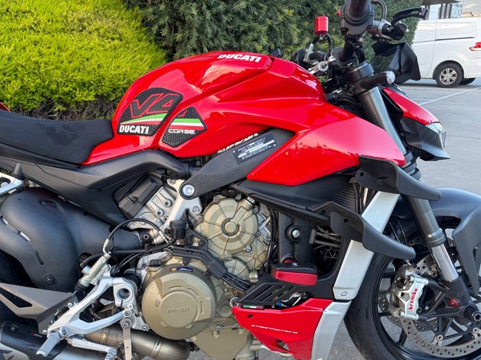 2020 DUCATI STREETFIGHTER V4 Red