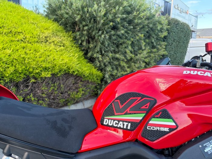 2020 DUCATI STREETFIGHTER V4 Red