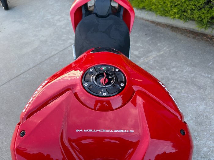 2020 DUCATI STREETFIGHTER V4 Red