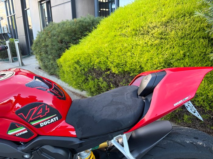 2020 DUCATI STREETFIGHTER V4 Red