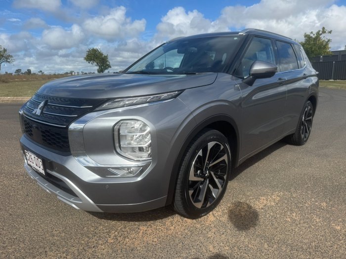 2022 Mitsubishi Outlander Exceed