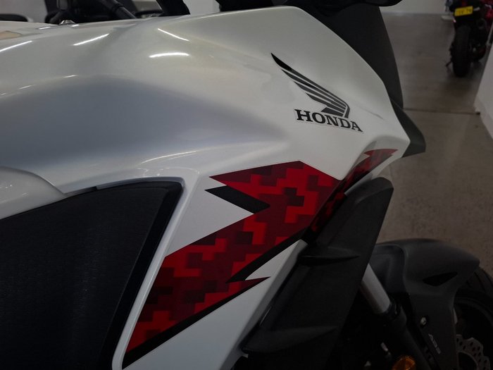 2014 Honda CB500X White