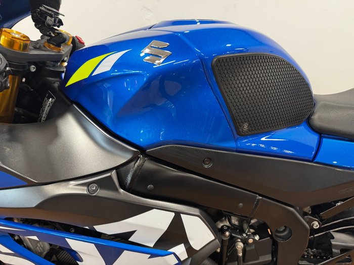 2018 Suzuki GSX-R1000R BLUE