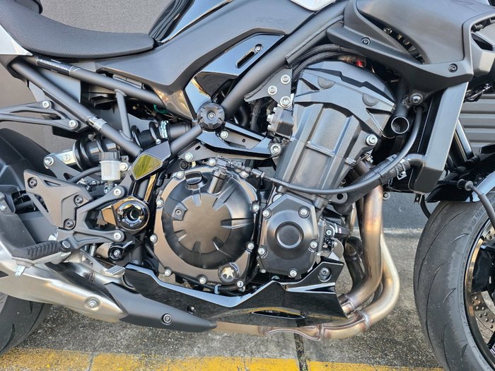 2026 Kawasaki Z900 (ZR900STFNN) WHITE