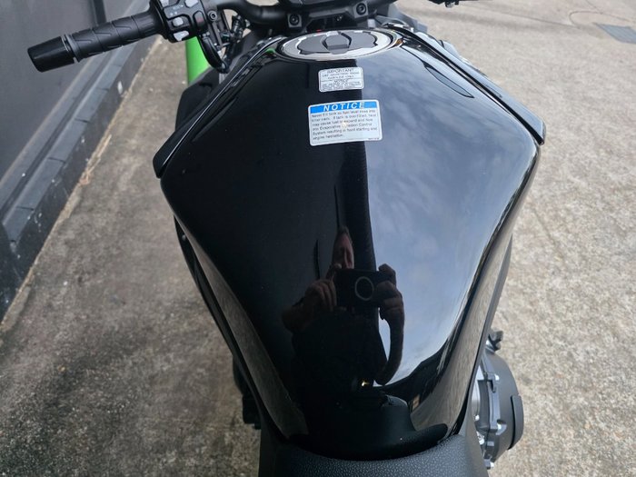 2026 Kawasaki Z H2 (ZR1000K) BLACK