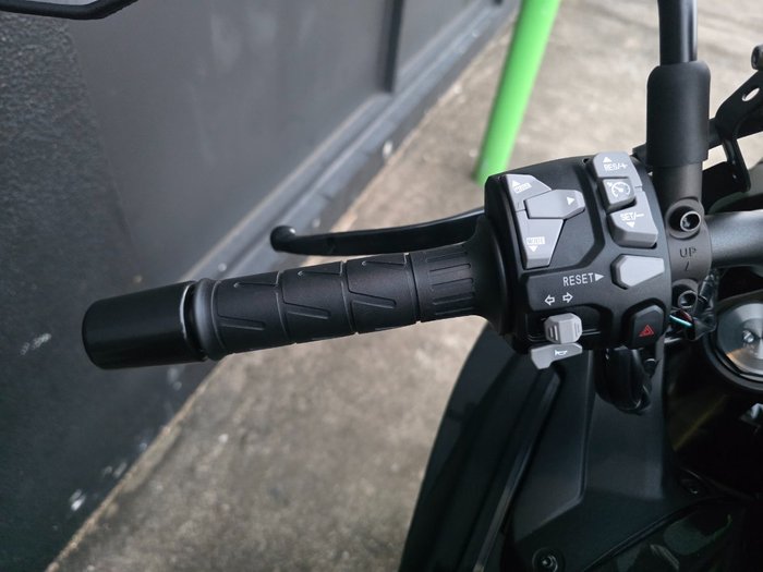 2026 Kawasaki Z H2 (ZR1000K) BLACK