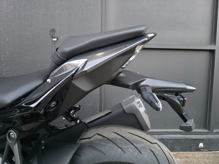 2026 Kawasaki Z H2 (ZR1000K) BLACK