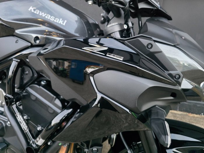 2026 Kawasaki Z H2 (ZR1000K) BLACK