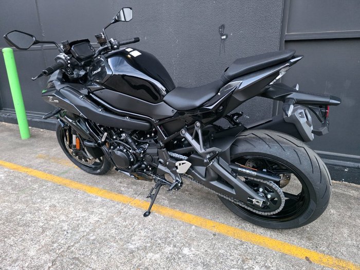 2026 Kawasaki Z H2 (ZR1000K) BLACK