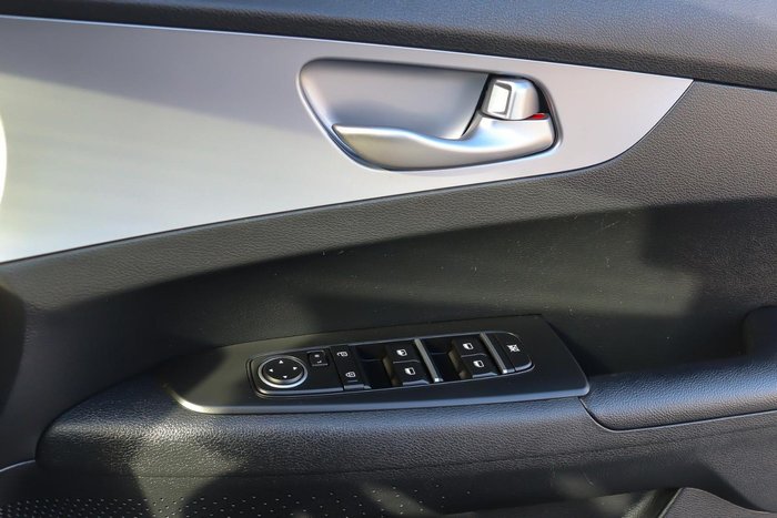 2024 Kia Cerato S