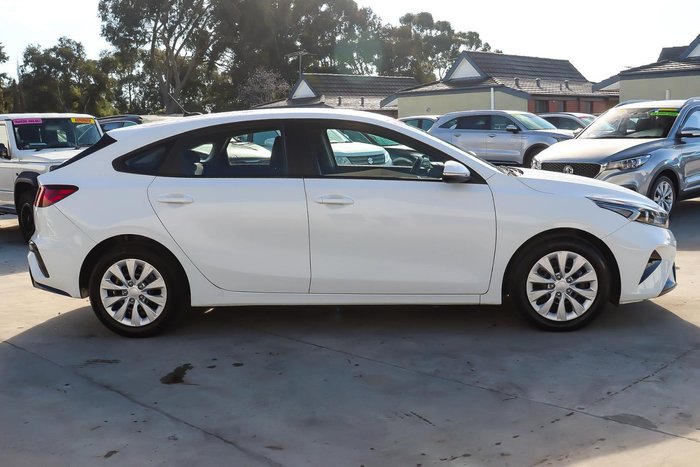 2024 Kia Cerato S