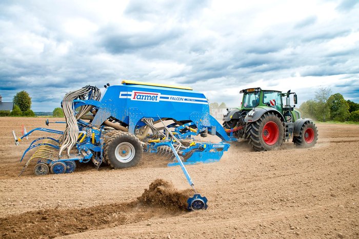 Farmet Falcon Pro + Fert 6.0M Trailed Air Seeder