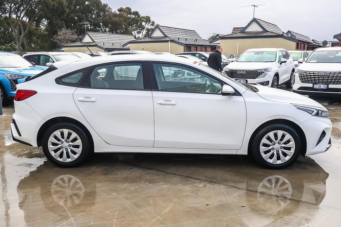 2024 Kia Cerato S