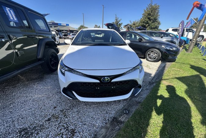2024 TOYOTA COROLLA