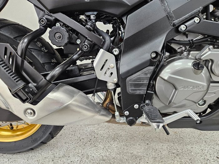 2026 Suzuki V-STROM 650XT (DL650XA) Black