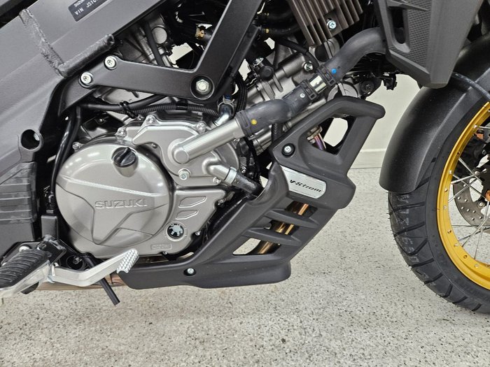 2026 Suzuki V-STROM 650XT (DL650XA) Black
