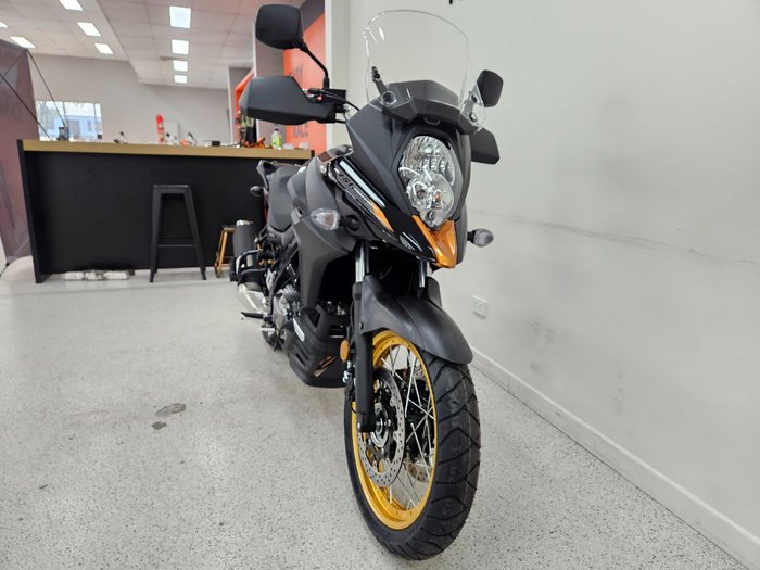 2026 Suzuki V-STROM 650XT (DL650XA) Black