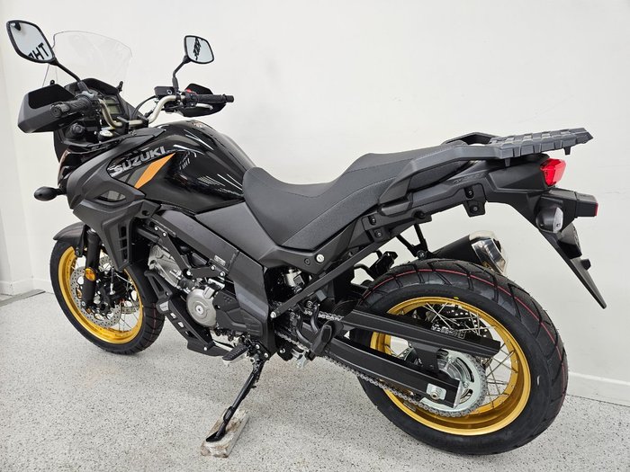 2026 Suzuki V-STROM 650XT (DL650XA) Black